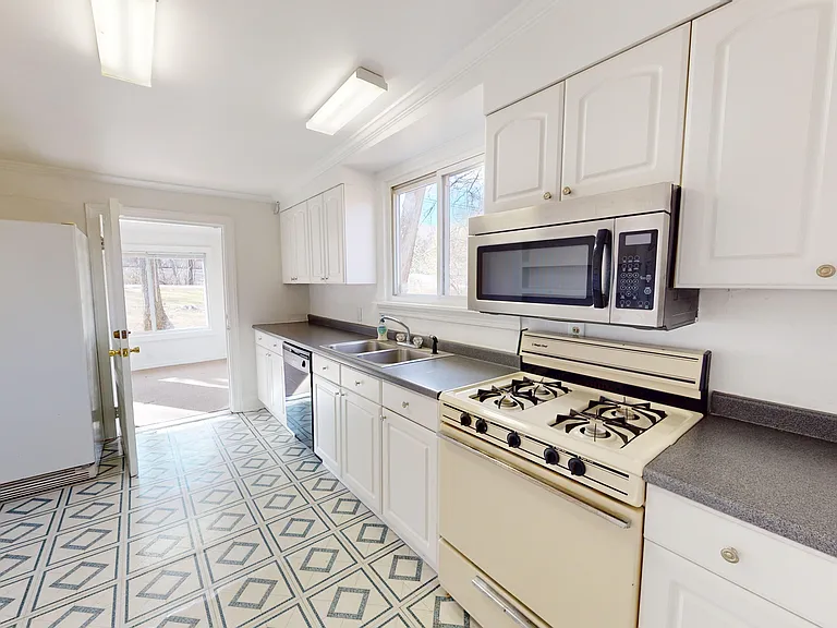 5223 John Marshall Hwy — Photo 22