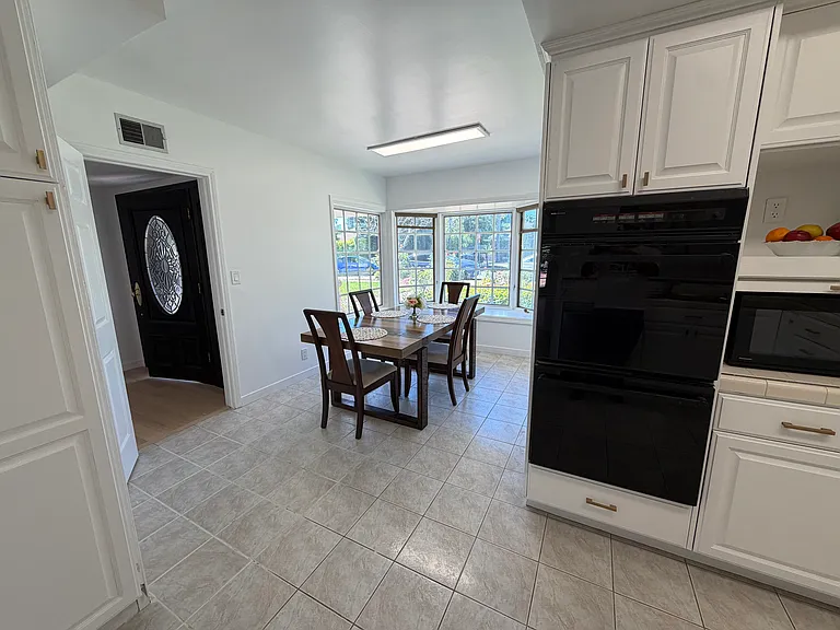 Vanalden Ave — Photo 11