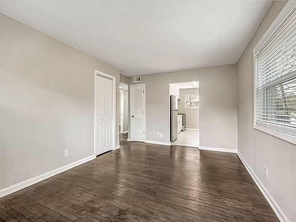 4th image of 2129 Martin Luther King Jr Dr SW APT B20