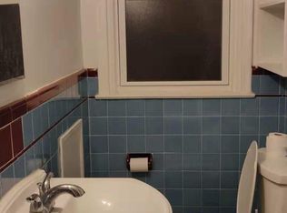 1102 Wellington St, Philadelphia, PA 19111