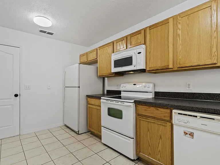 108 Sundown Ct — Photo 41