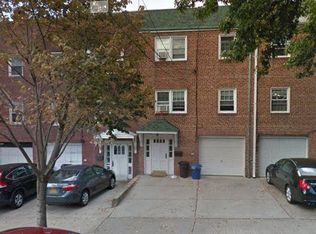 4230 215th St, Flushing, NY 11361