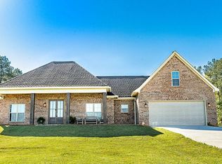 7 Jo Rd, Ellisville, MS 39437