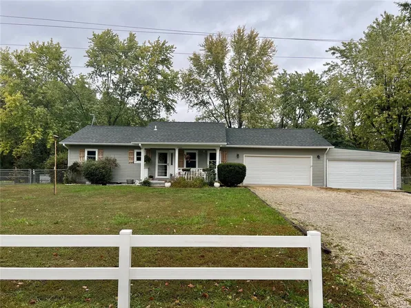 22001 Barstow Rd, Crocker, MO 65452