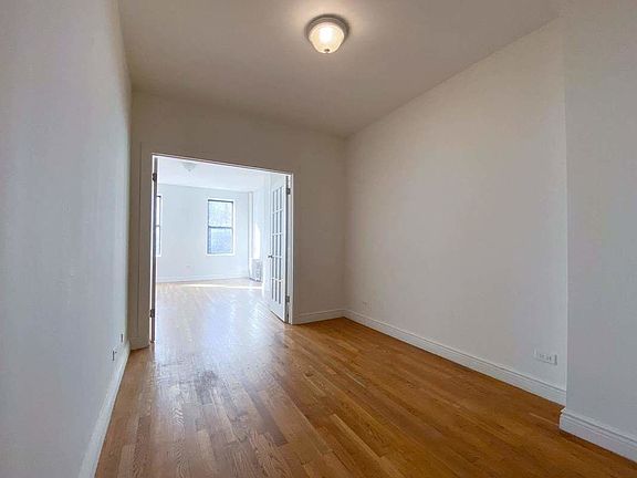 3rd image of 33 Saint Marks Pl #3C