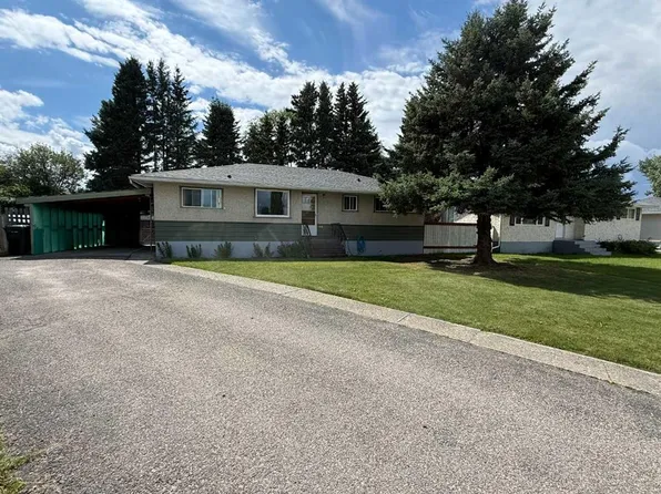 105 NE Poplar Pl, Hinton, AB T7V 1E6
