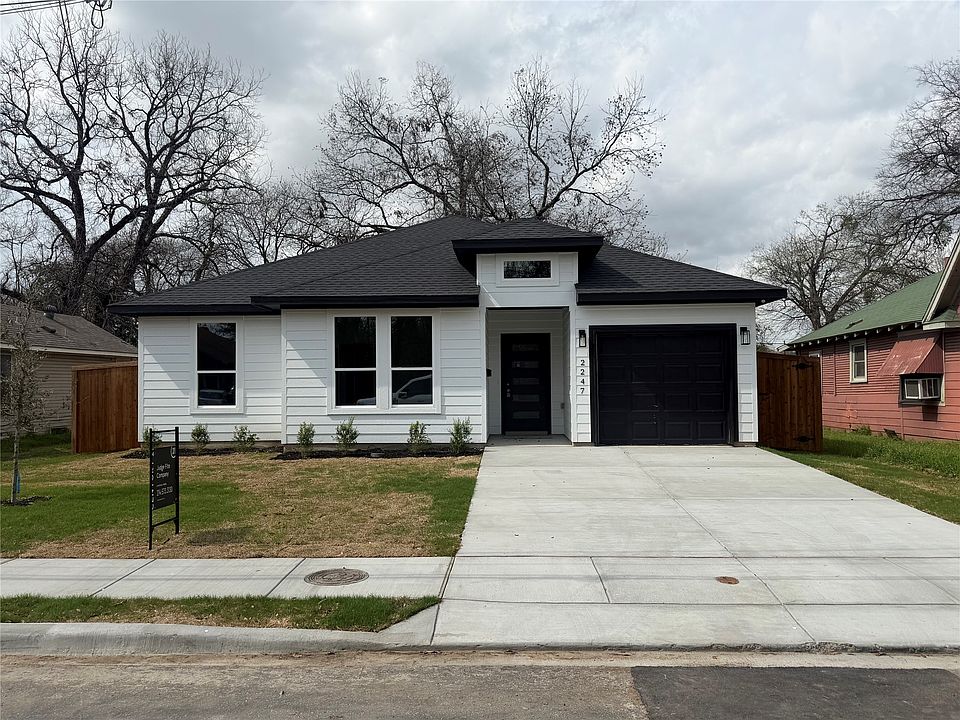1st image of 2247 Garden Dr