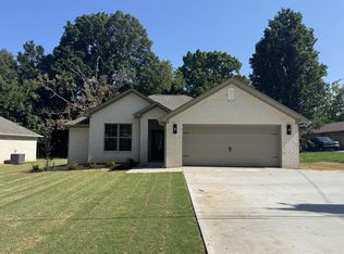 35 Kencindot St, Mc Kenzie, TN 38201