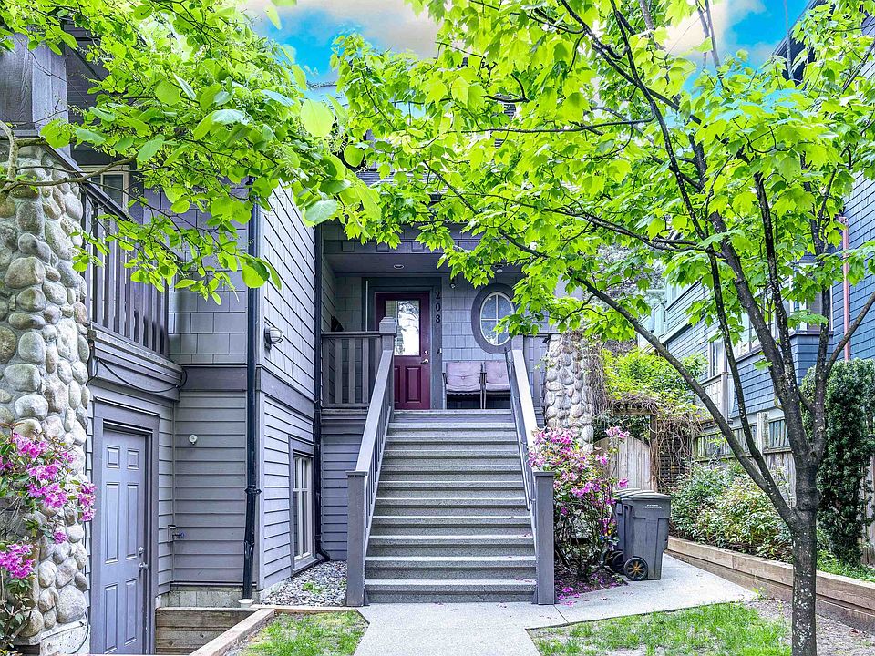 1st image of 208 W 13th Ave