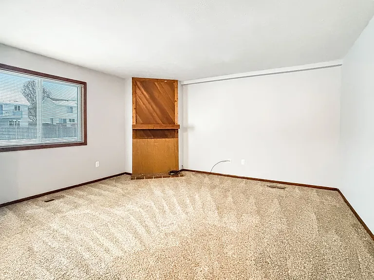 4613 Stauffer Ave SE — Photo 4