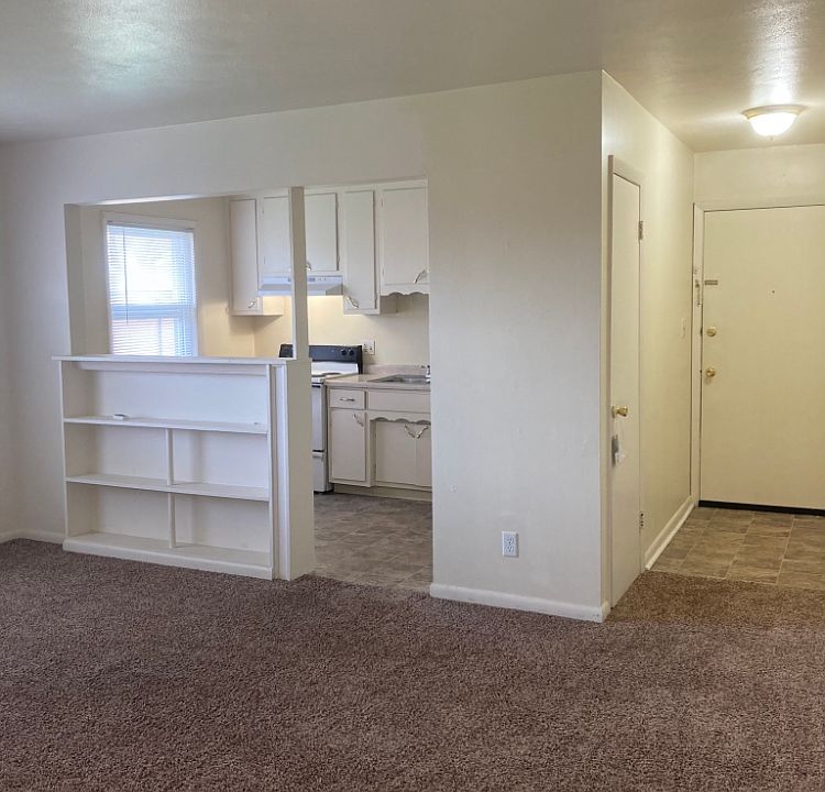 1st image of 2138 E Hanna Ave #3