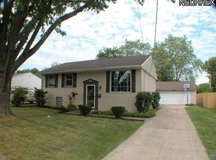 2269 G St, Lorain, OH 44052