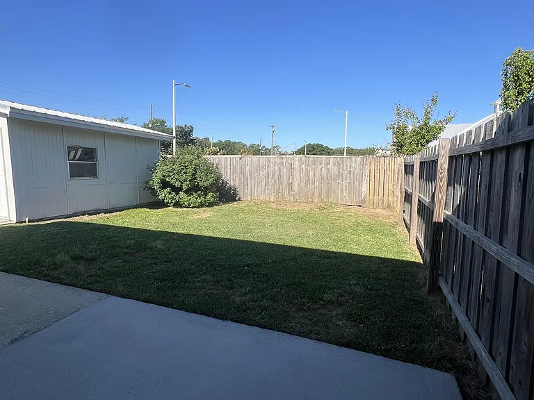 11029 Windsor Hill Dr — Photo 20