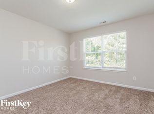 236 N Honey Springs Ave, Fuquay Varina, NC 27526