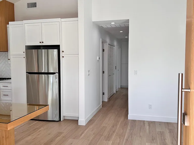 15531 Superior St — Photo 10