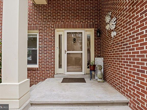 4th image of 13414 Cavalier Woods Dr