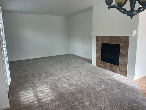 5th image of 170 Healdsburg Ave Unit A