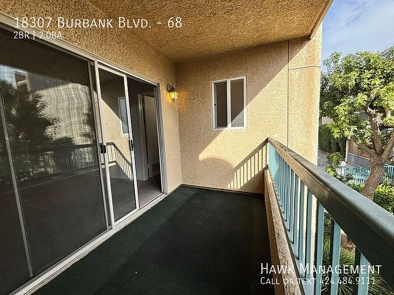 18307 Burbank Blvd #68 — Photo 16