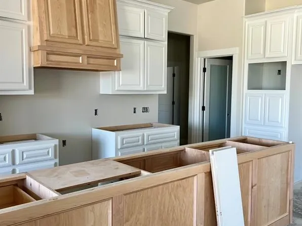 505 Blue Bird Rd, Shawnee, OK 74804