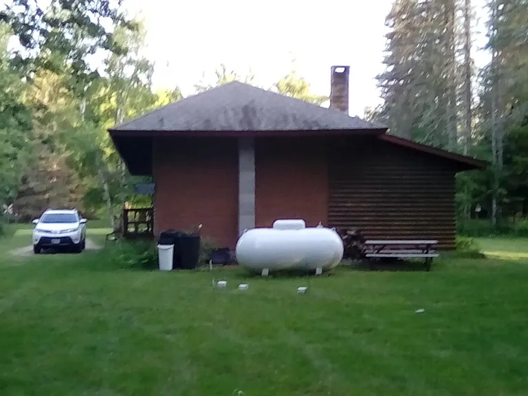 Main Ave W — Photo 38