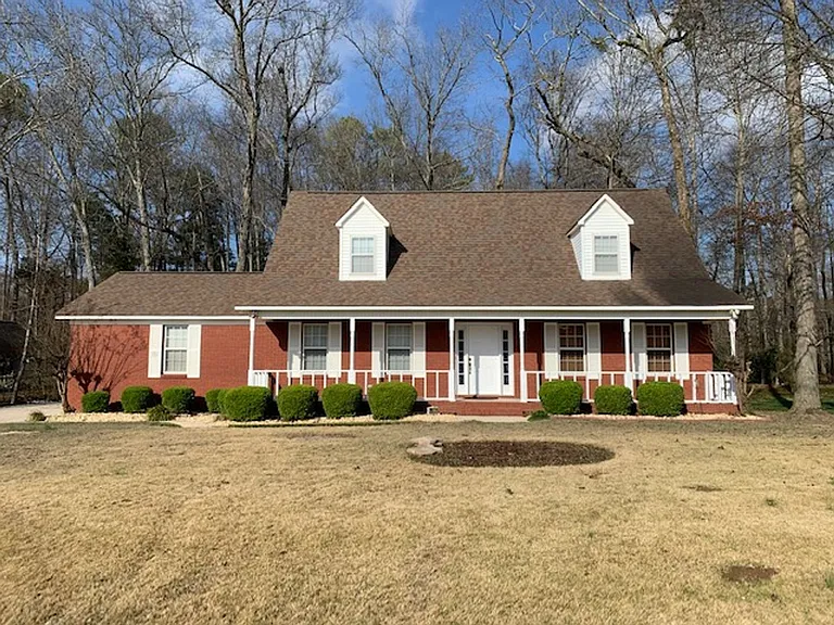 29125 Henderson Cir — Photo 1
