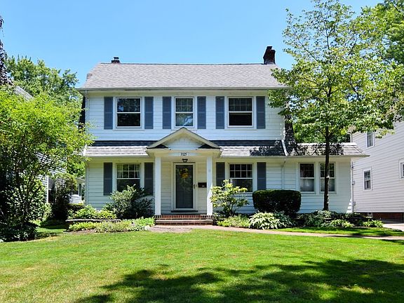 2nd image of 3325 Lansmere Rd