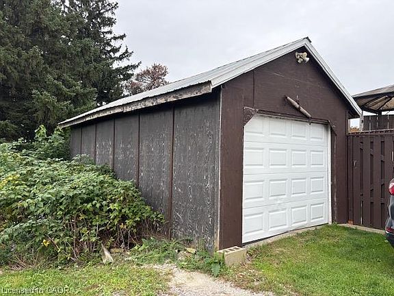 2nd image of 802 Highway 6