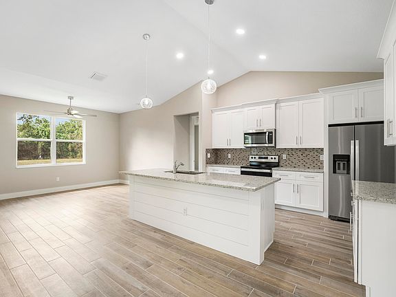 5th image of 4037 SW Mcintosh Street