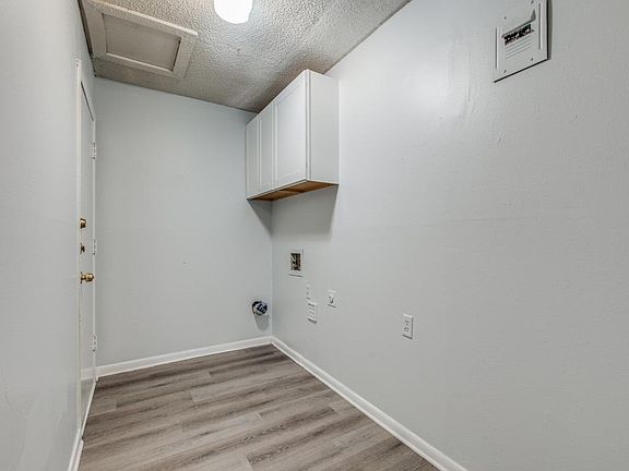 2nd image of 12442 Oberlin Dr