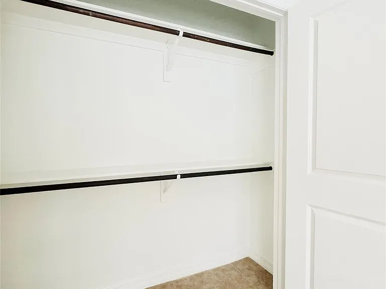 3846 Center St — Photo 33