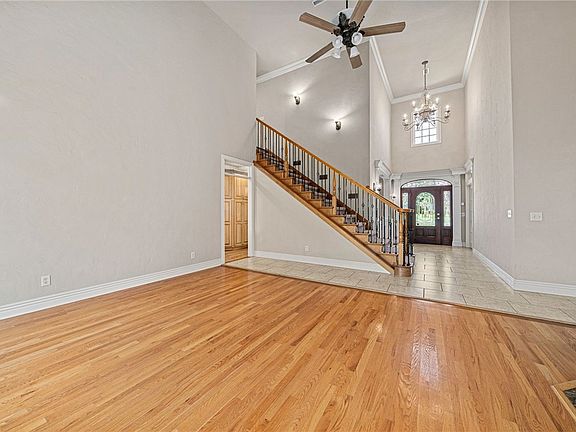 5th image of 1302 NE Bluff Springs Ave