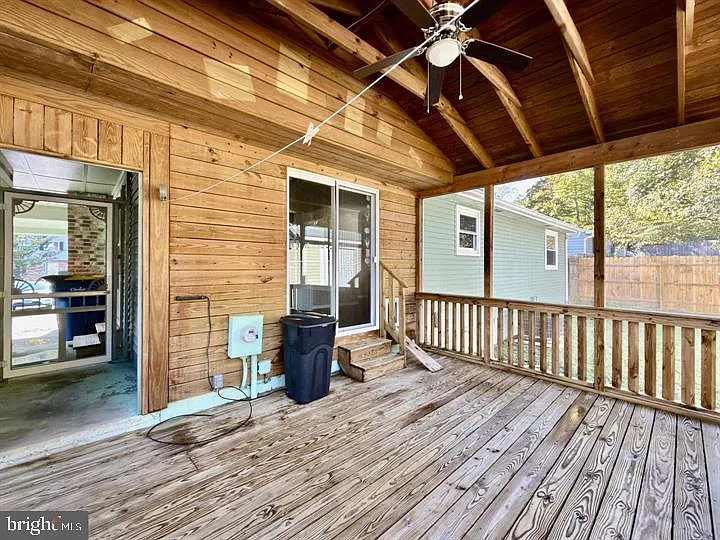 6806 Bob White Ln — Photo 20