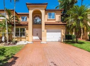 210 Mahogany Ter, Davie, FL 33325