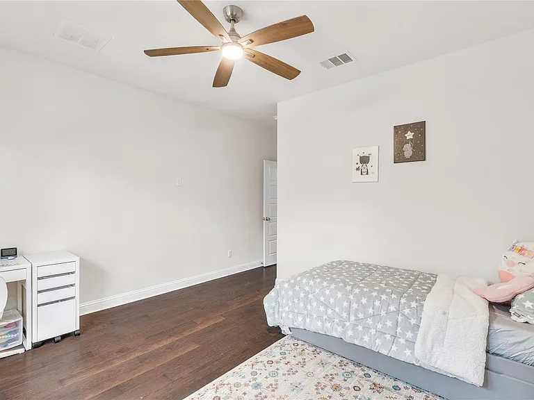 4129 Bison Bnd — Photo 32