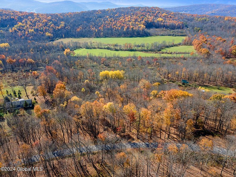 4th image of L3.9 McMurdy Hill Road