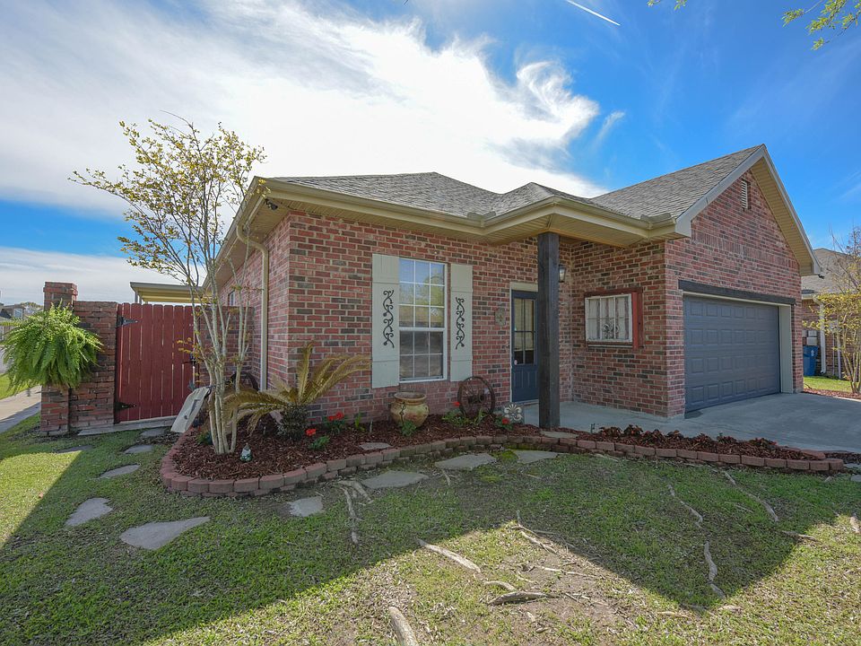 1st image of 101 Jackie Cir