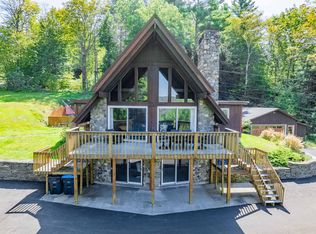 1150 Perry Hill Rd, Waterbury, VT 05676
