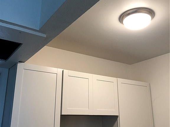2nd image of 917 Pacific Ave APT D