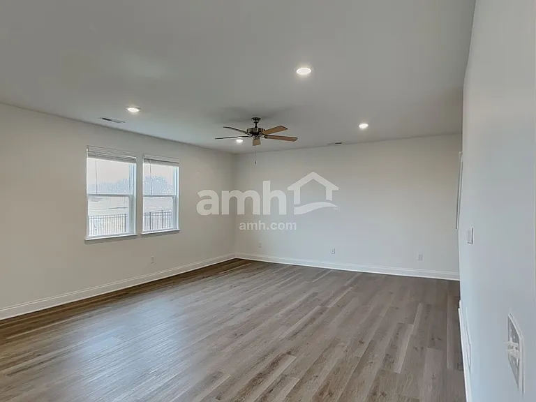 9034 Henley Ave — Photo 5