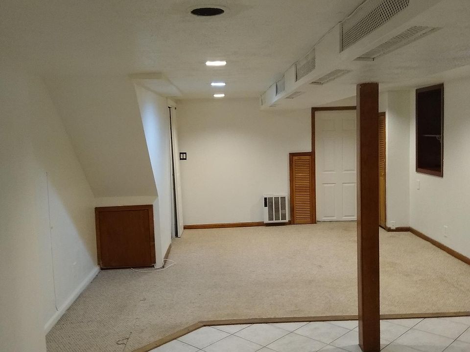 1st image of 2545 Laconia Ave