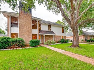 2714 Green Fields Dr, Sugar Land, TX 77479