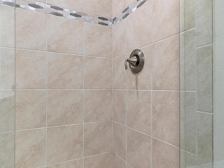 5270 Neil Dr — Photo 17
