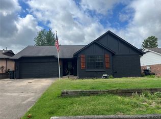 1518 Terrill Cir, Sapulpa, OK 74066