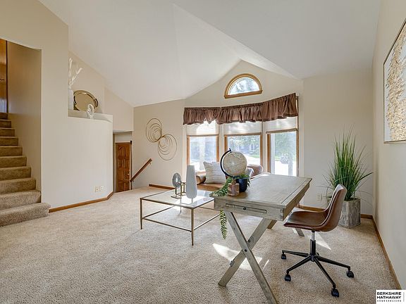 3rd image of 15018 Wirt Cir