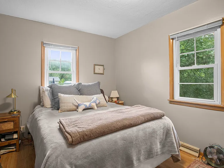 1831 Andover Blvd NW — Photo 9