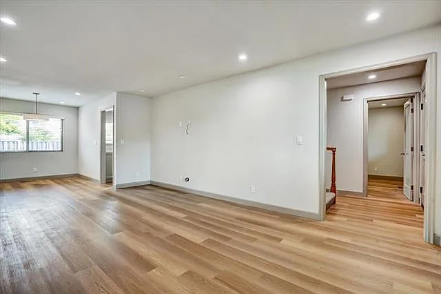 3283 Fronda Dr — Photo 22