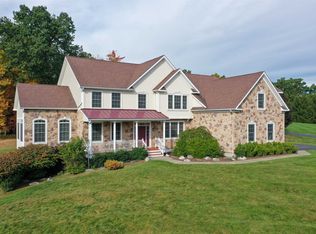 42 Ridgemont Dr, Hopewell Junction, NY 12533