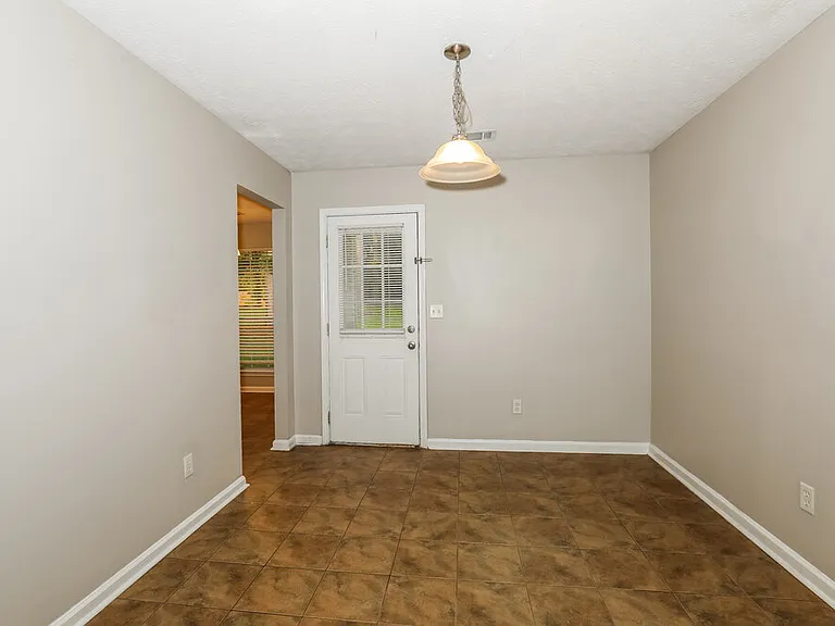 101 Floresta Dr — Photo 6