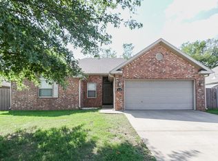 3404 S 3rd St, Rogers, AR 72758