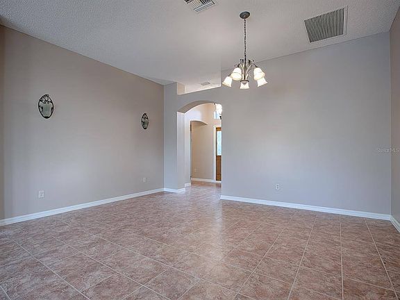 5th image of 16822 SE 85th Sapelo Ct